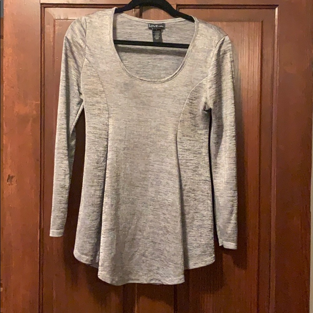 ✨5 for $20✨ Metallic Stretch Peplum Top